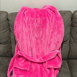 Victoria’s Secret Pink Plush Robe